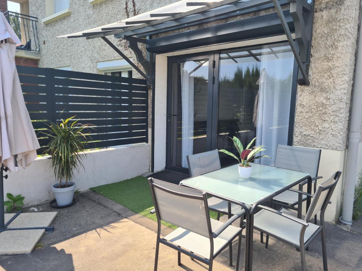 Spacieux Studio Dans Le Beaujolais Saint-Georges-de-Reneins 외부 사진